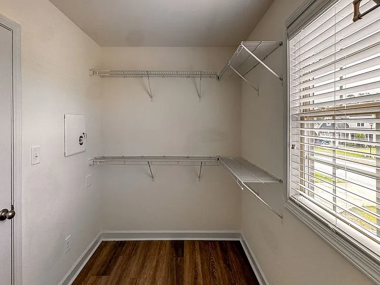 717 Saint Johns Loop — Photo 21