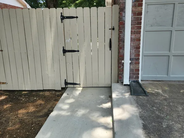 2526 Windmere Dr, Norcross, GA 30071