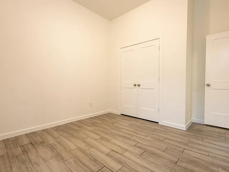 12226 Castano Creek Dr — Photo 18