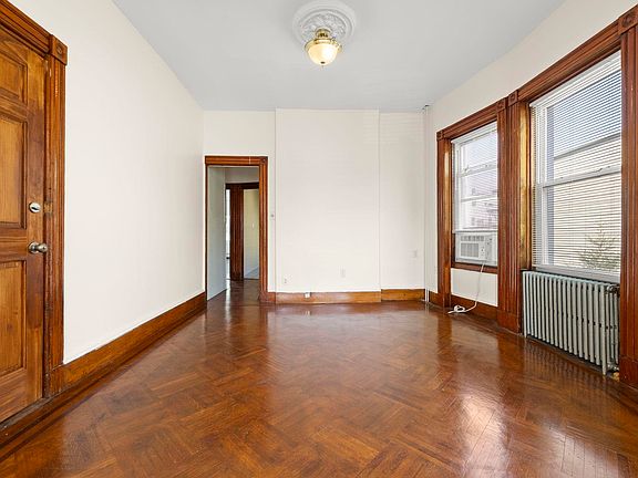 2nd image of 32 Pearsall Ave