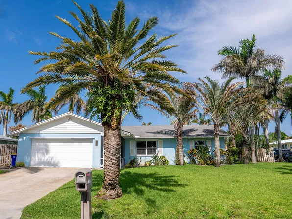 2445 NE 16th Court, Jensen Beach, FL 34957