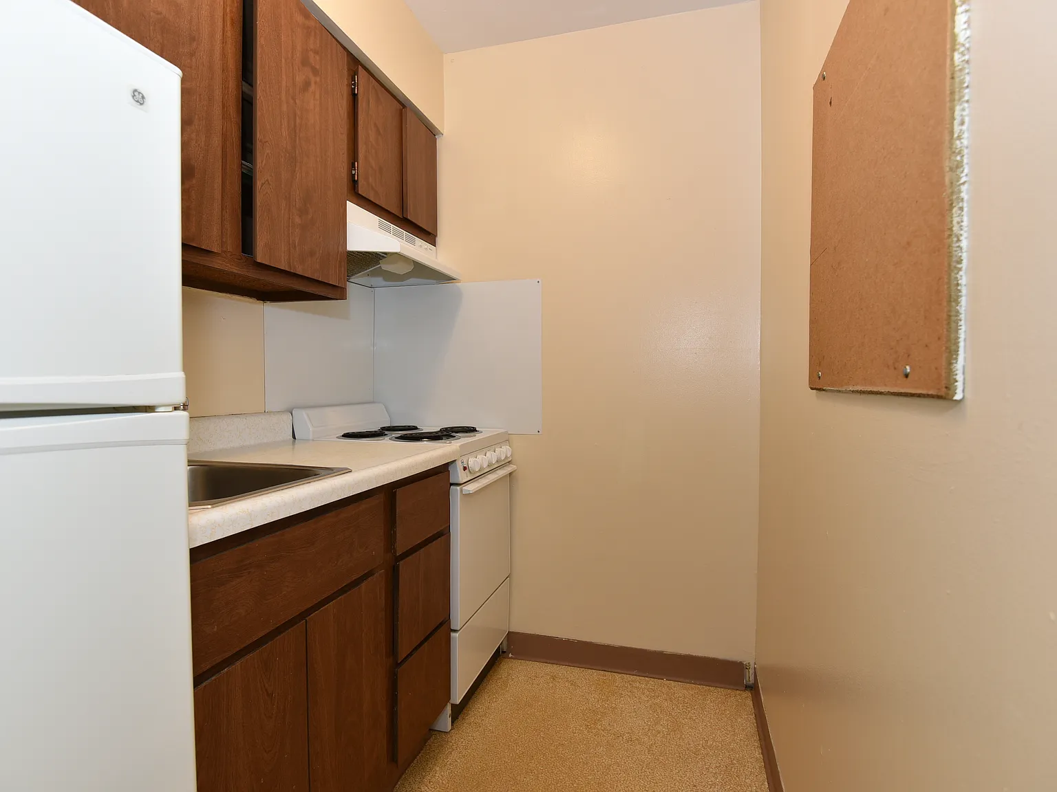 411 S Henderson St — Photo 2
