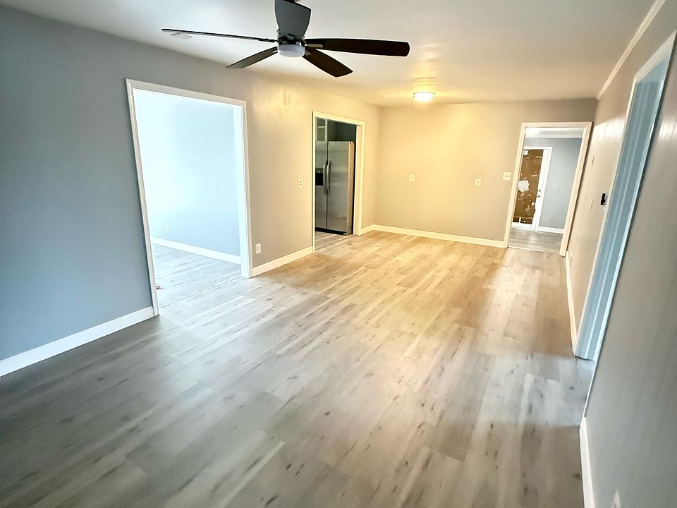 2nd image of 2242 Chamois Ct