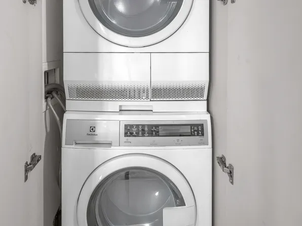 490 Vanburen Street image 9 of 12