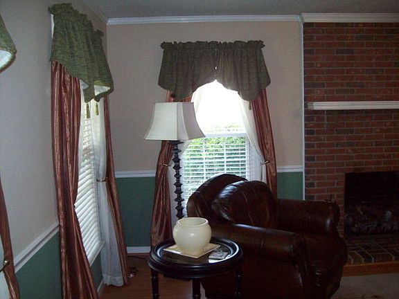 5th image of 128 Pompion Hill Dr