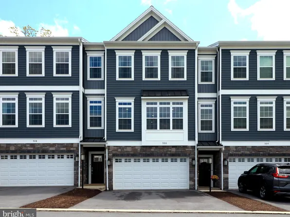 506 Brandywine Dr, State College, PA 16801