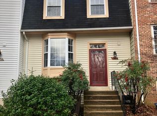 5772 Walnut Wood Ln, Burke, VA 22015