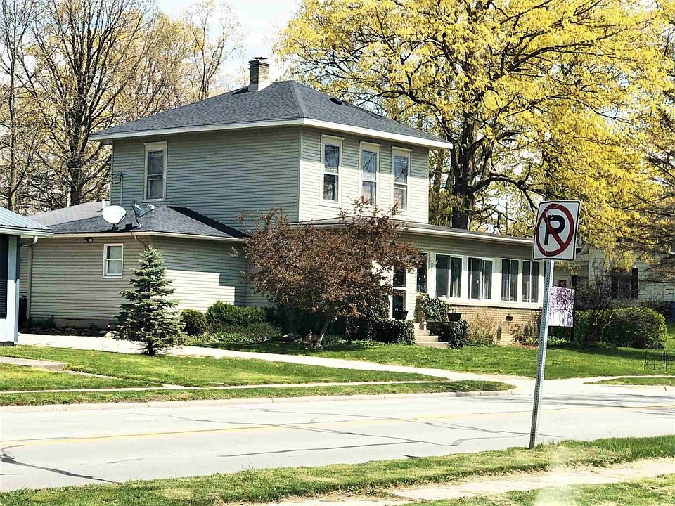 1st image of 315 E Van Buren St