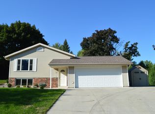 W4484 Willow Bend Rd, Waldo, WI 53093