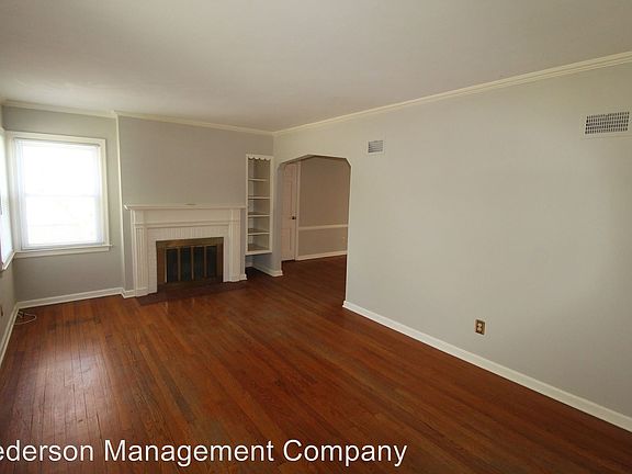 3rd image of 5407 Ash St
