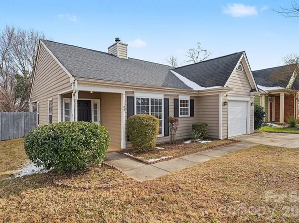 1709 Jeffrey Bryan Dr, Charlotte, NC 28213