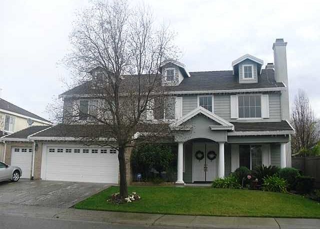 1st image of 450 Rockmont Cir