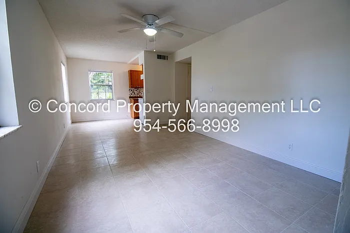 1505 SW 2nd St #101 — Photo 1