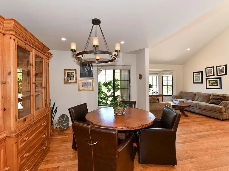 3489 Westminster Way — Photo 10