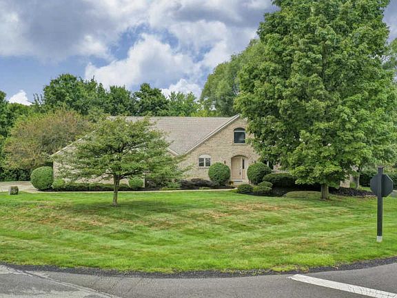 3rd image of 3664 Waverly Place Dr