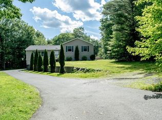 243 Lake Rd, Ashburnham, MA 01430