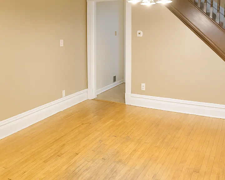 746-748 Smith Ave S — Photo 4