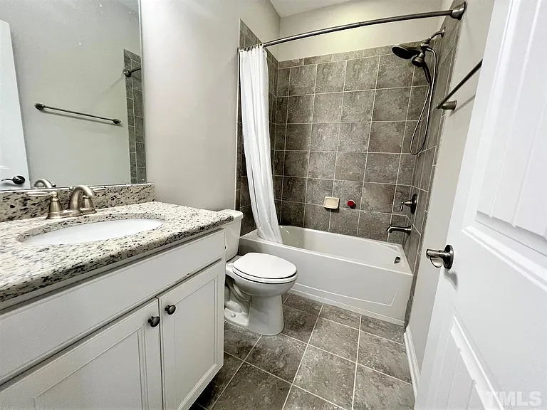 416 Daylin Dr — Photo 36