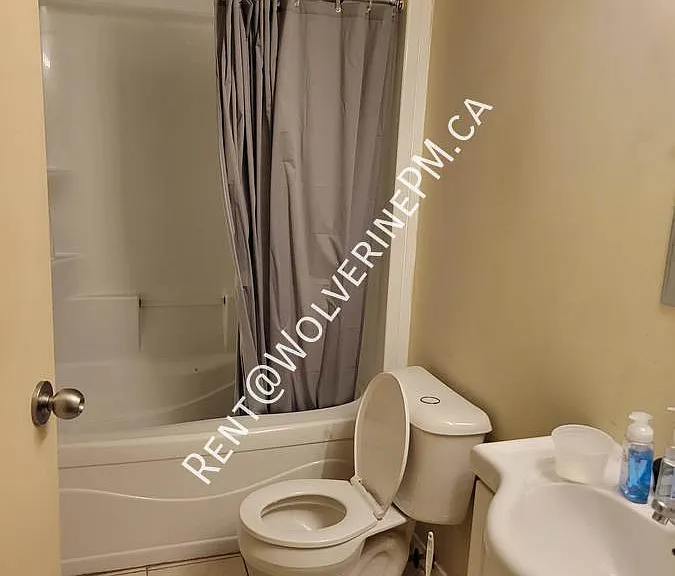 261 Lester St #401 — Photo 13