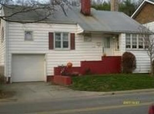 250 E Canal St, Newcomerstown, OH 43832