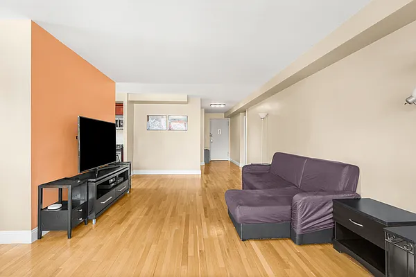Sold by Compass | media 2