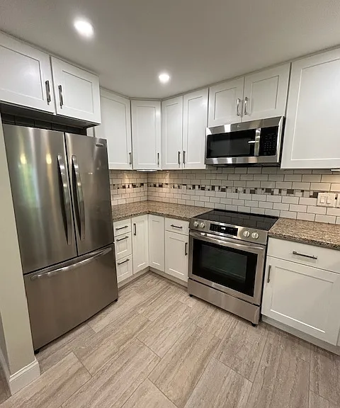 1169 Essex Rd #2 — Photo 3