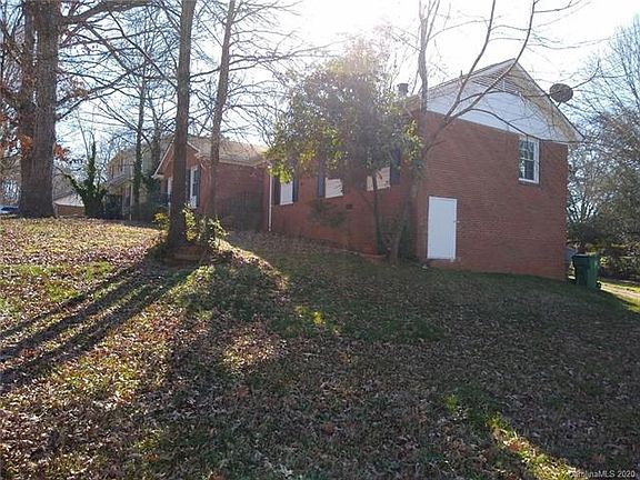 3rd image of 3129 Pinemont Ln