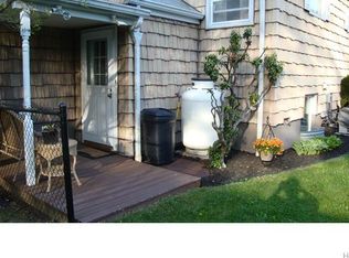 14 Edgewood Rd, Cortlandt Manor, NY 10567