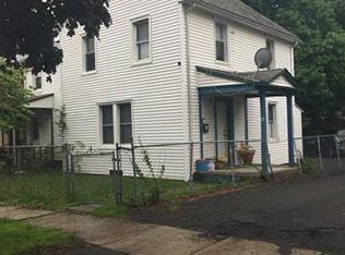 12 Lufberry Ave, New Brunswick, NJ 08901