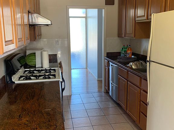 4th image of 1549 Los Montes Dr