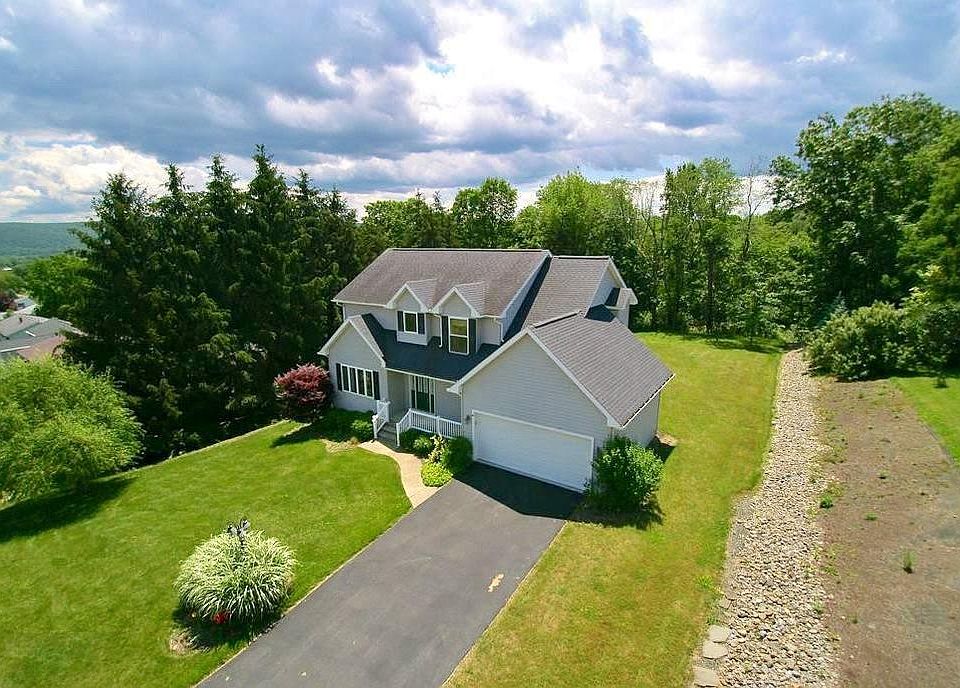 1st image of 149 Lancelot Dr