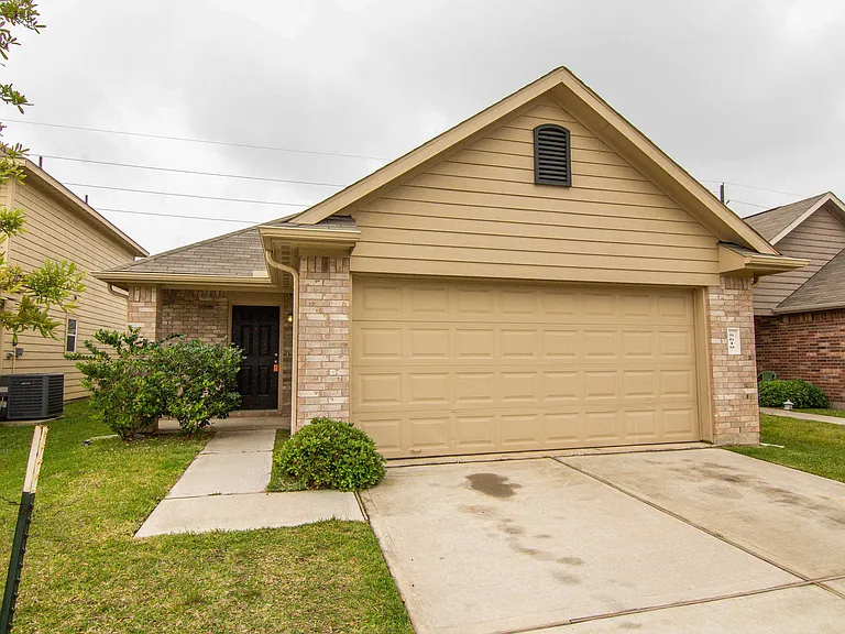 5619 Long Arbor Ln — Photo 1