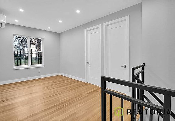 3rd image of 175 Palmetto St #1L
