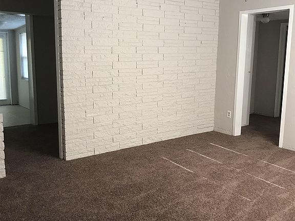 3rd image of 6855 Arthur Ct