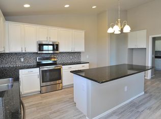17768 S Golden Valley Dr, Sahuarita, AZ 85629