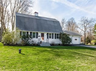24 Maple Edge Dr, Bloomfield, CT 06002