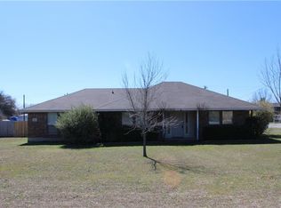 1600 Sandy Beach Rd, Azle, TX 76020