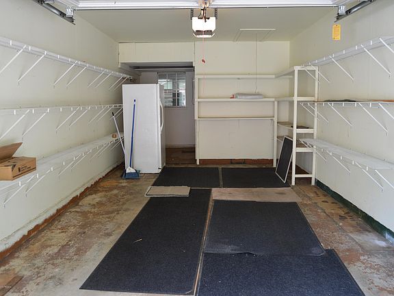 3rd image of 123A Edinburgh Ln #1001