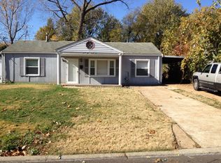 9821 Dennis Dr, Saint Louis, MO