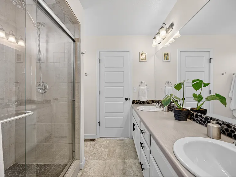 4438 Vindaloo Dr — Photo 32