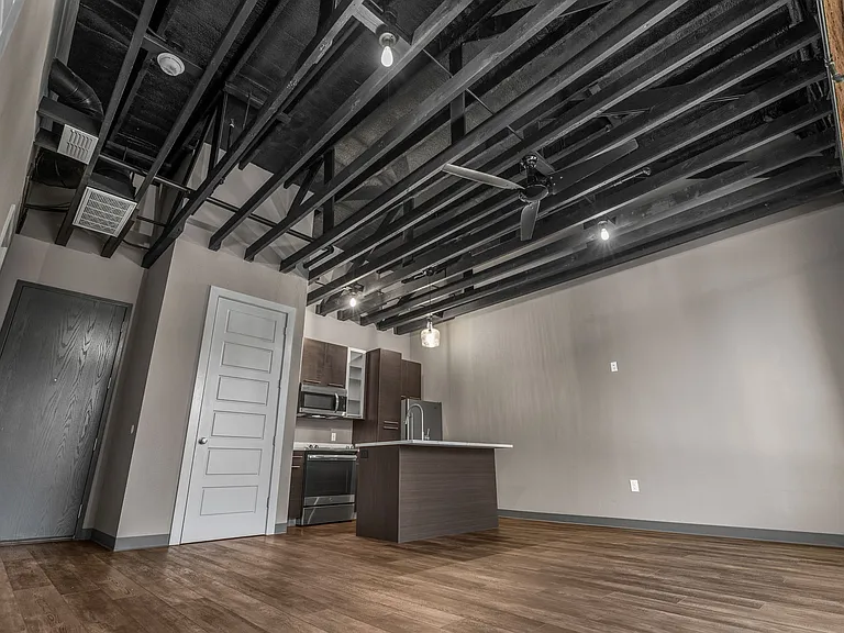 905 9th St #LOFT G — Photo 14