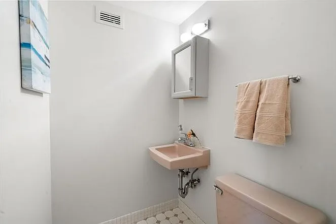 60 Longwood Ave #602 — Photo 6