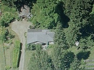 12807 Sunrise Dr NE, Bainbridge Island, WA 98110
