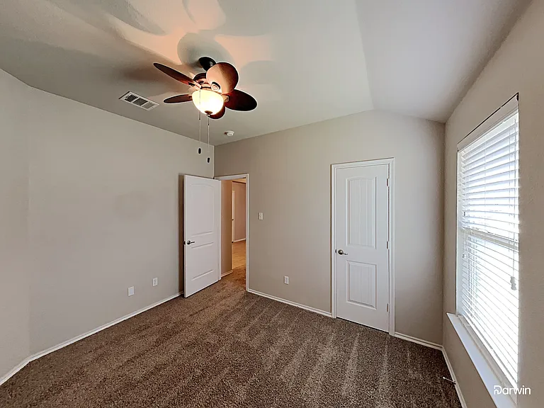 2513 Wynngate Dr — Photo 8
