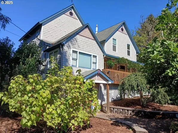 28467 SE K W Anderson Rd, Gresham, OR 97080