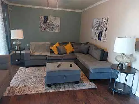 137 Mattie St #1 — Photo 2