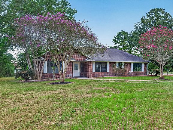 3rd image of 1643 County Road 540