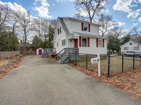 30 Royal St, Randolph, MA 02368