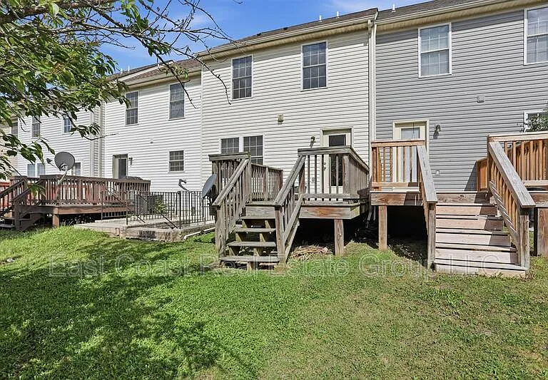 24 Mabel Ln — Photo 34