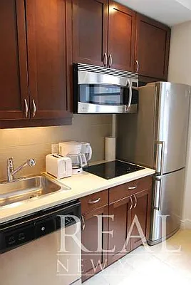 Rented by REAL New York | media 127